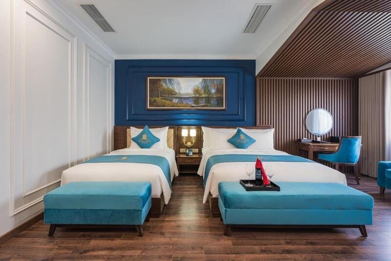 Làng chài Cửa Vạn Quảng Ninh