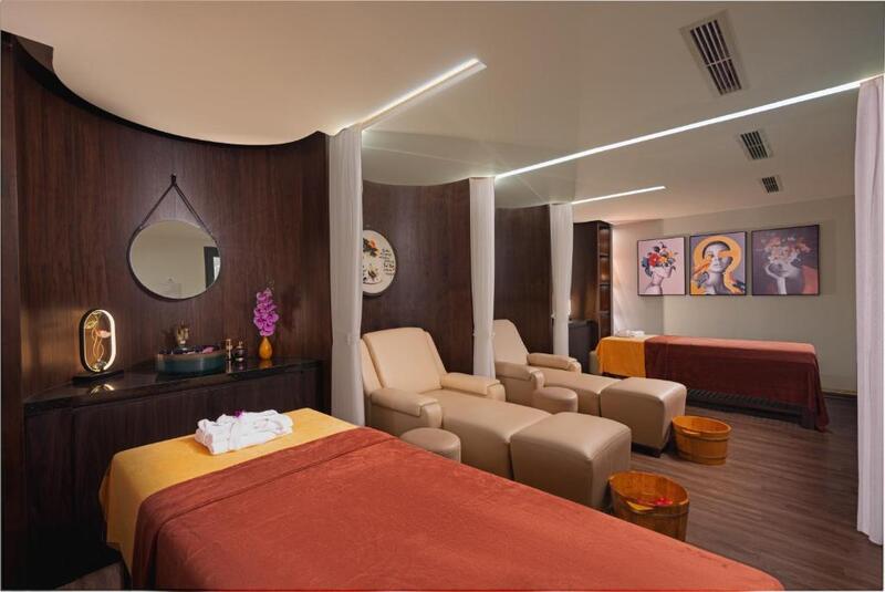 Làng chài Cửa Vạn Quảng Ninh