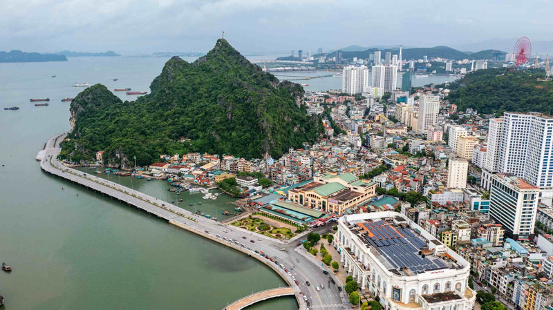 khám phá Hạ Long mùa xuân